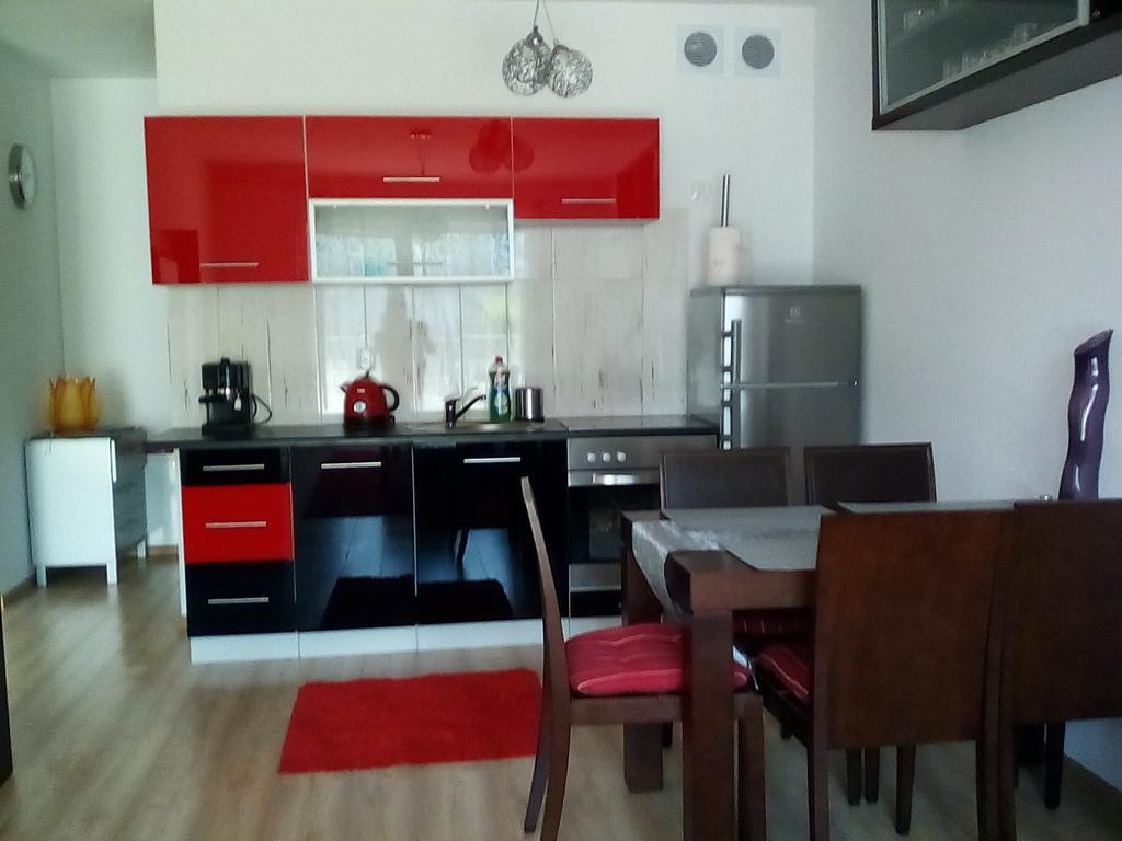 コウォブジェクKarmazynowy Apartament Nad Morzemアパートメント エクステリア 写真