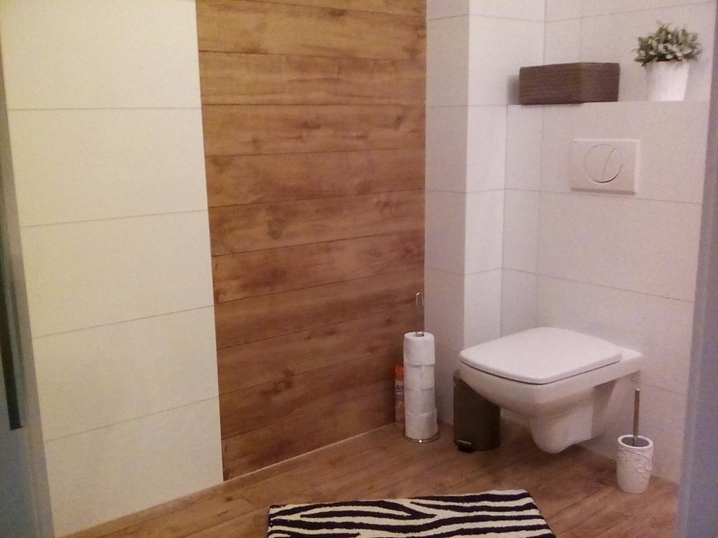 コウォブジェクKarmazynowy Apartament Nad Morzemアパートメント エクステリア 写真