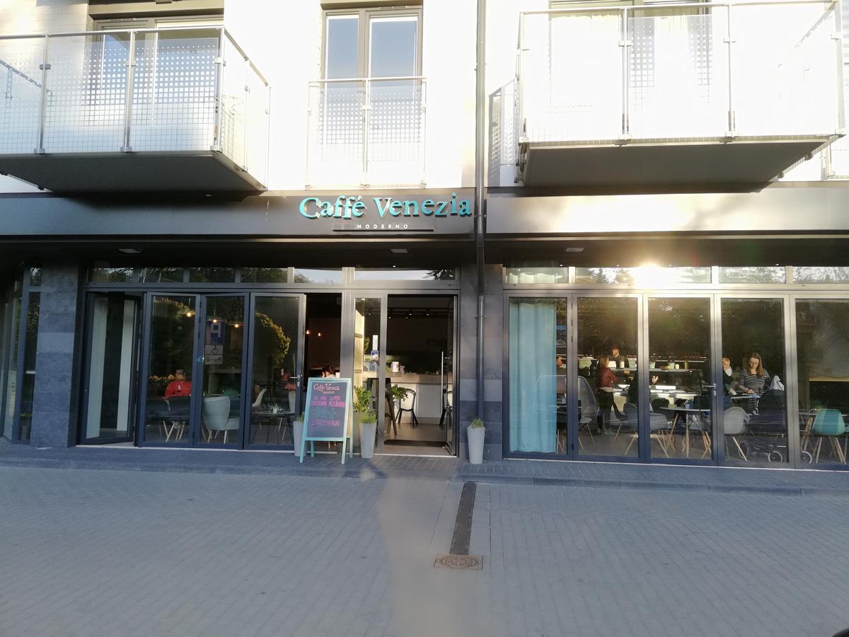コウォブジェクKarmazynowy Apartament Nad Morzemアパートメント エクステリア 写真