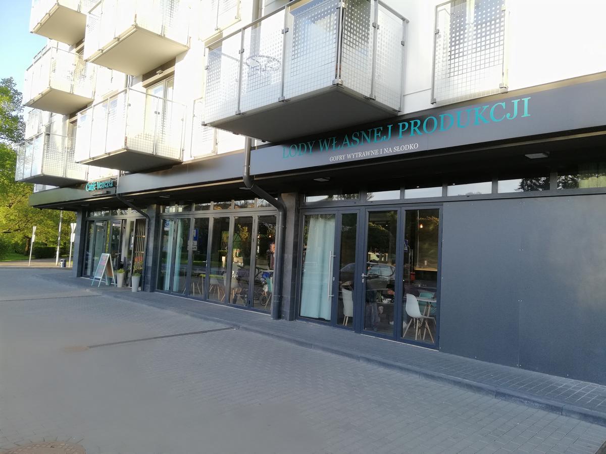 コウォブジェクKarmazynowy Apartament Nad Morzemアパートメント エクステリア 写真